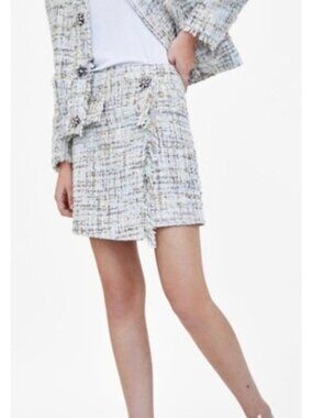 ZARA Tweed Mini Wrap Skirt Fringe Embellished Floral Crystal Buttons Boucle S